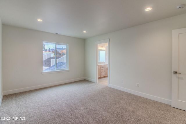 304 N 90th Ave, Yakima, WA 98908