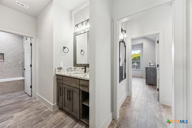 134 Flanders, Fischer, TX 78623