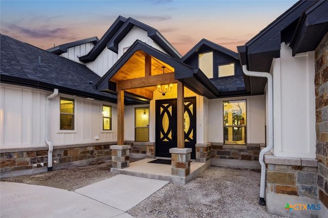 134 Flanders, Fischer, TX 78623