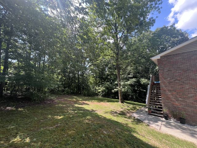 470 Martha Ln, Clarksville, TN 37043