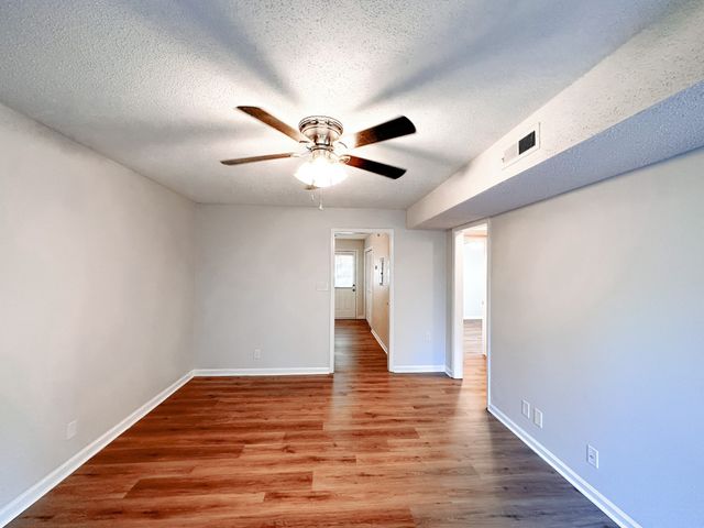 470 Martha Ln, Clarksville, TN 37043