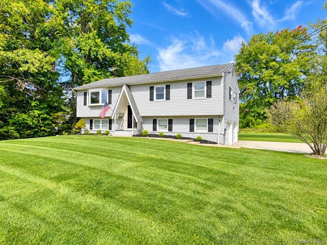 6 Ryandale Road, Lagrangeville, NY 12540