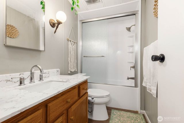 18405 SE 162nd Street, Renton, WA 98058