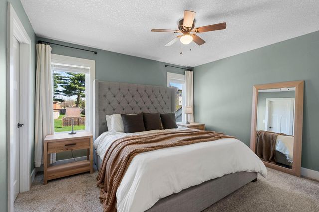 10800 Harrison Avenue S, Bloomington, MN 55437