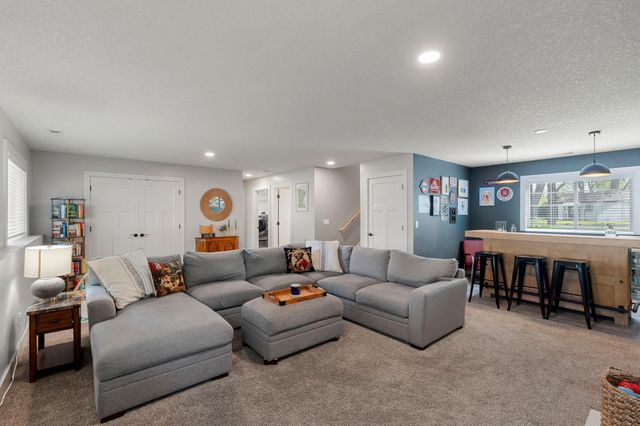 10800 Harrison Avenue S, Bloomington, MN 55437