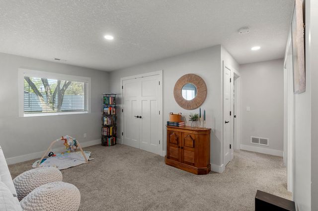 10800 Harrison Avenue S, Bloomington, MN 55437