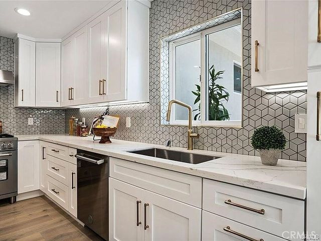 4931 Murietta Avenue, Sherman Oaks, CA 91423