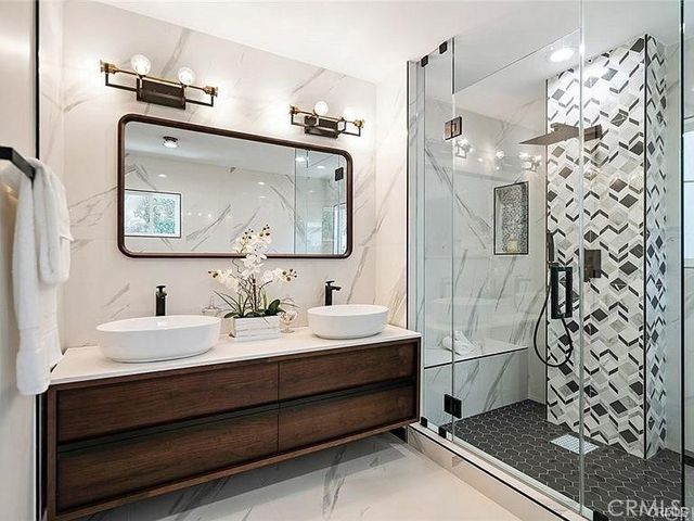 4931 Murietta Avenue, Sherman Oaks, CA 91423