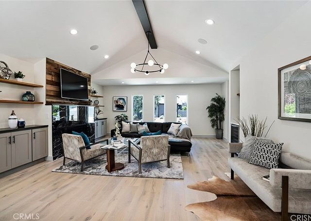 4931 Murietta Avenue, Sherman Oaks, CA 91423