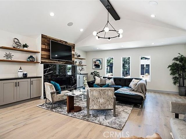 4931 Murietta Avenue, Sherman Oaks, CA 91423