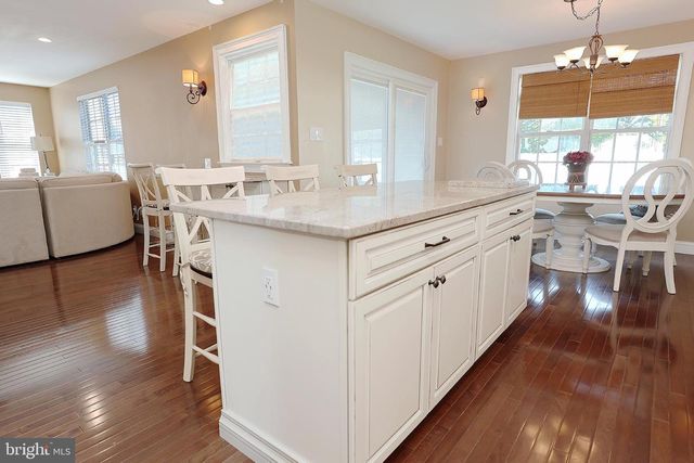 9 SOMERHILL PL, Blackwood, NJ 08012
