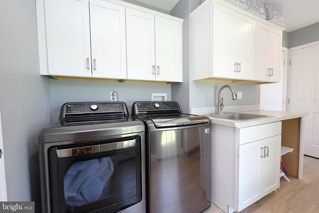 9 SOMERHILL PL, Blackwood, NJ 08012