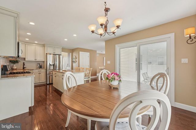9 SOMERHILL PL, Blackwood, NJ 08012
