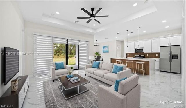 922 RICHMOND AVE N, Lehigh Acres, FL 33972