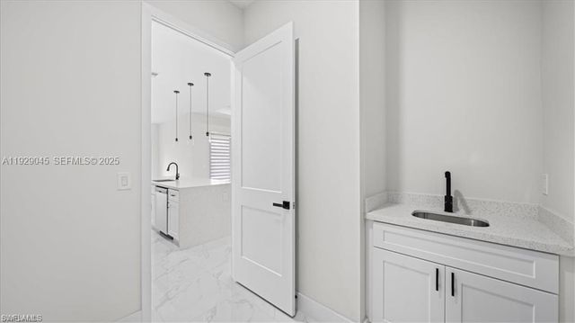 922 RICHMOND AVE N, Lehigh Acres, FL 33972