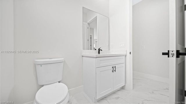 922 RICHMOND AVE N, Lehigh Acres, FL 33972