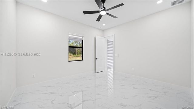 922 RICHMOND AVE N, Lehigh Acres, FL 33972