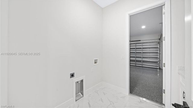 922 RICHMOND AVE N, Lehigh Acres, FL 33972