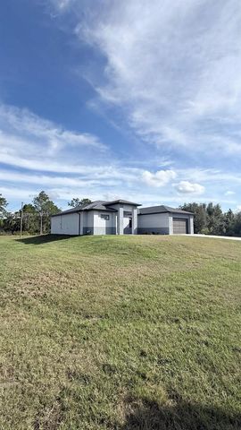 922 RICHMOND AVE N, Lehigh Acres, FL 33972