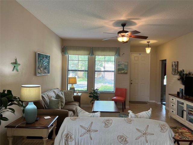 2002 FISHTAIL FERN WAY, Ocoee, FL 34761