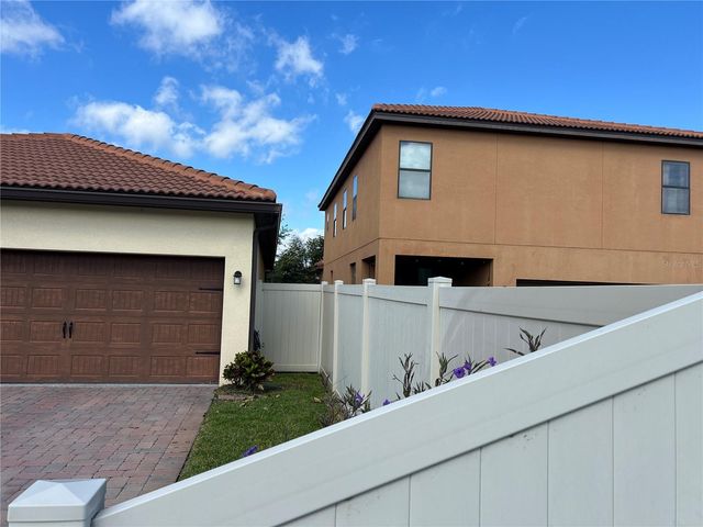 2002 FISHTAIL FERN WAY, Ocoee, FL 34761