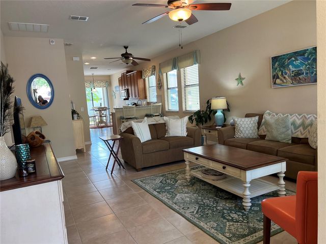 2002 FISHTAIL FERN WAY, Ocoee, FL 34761