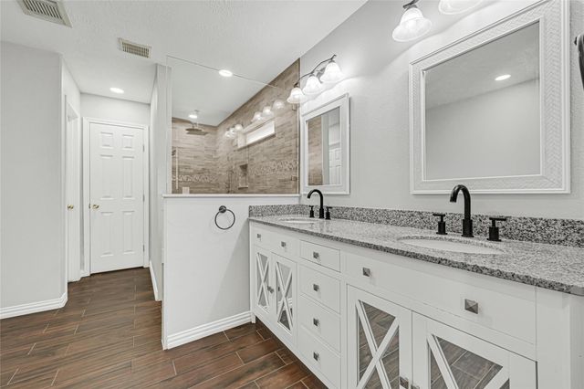 2146 Longwood Drive, Deer Park, TX 77536