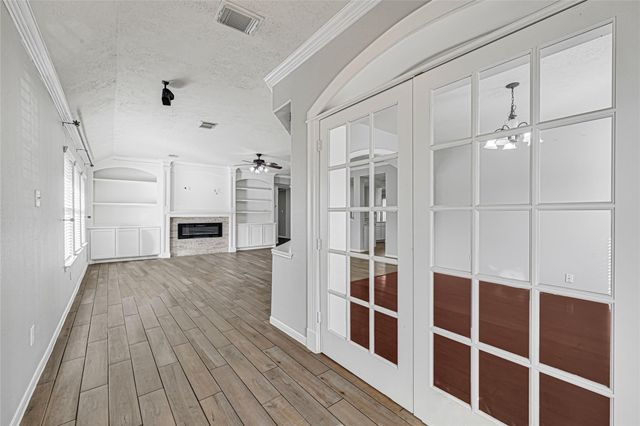 2146 Longwood Drive, Deer Park, TX 77536