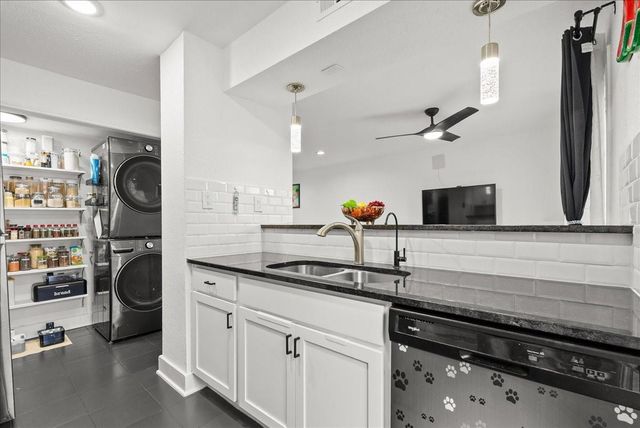 1501 Bonanza Road 501, Houston, TX 77062
