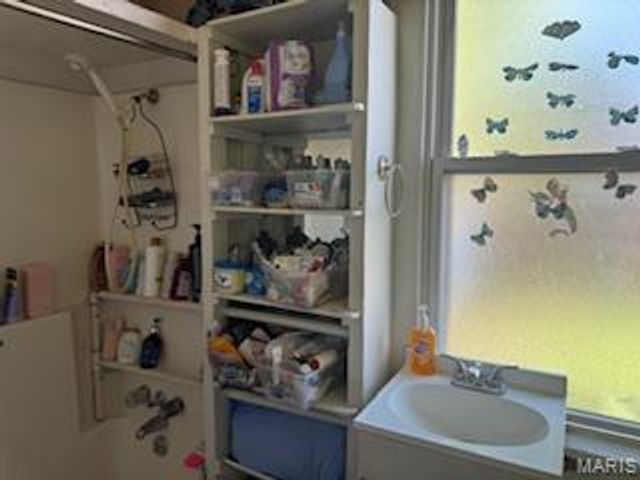 717 Bartolet Avenue, St Louis, MO 63125