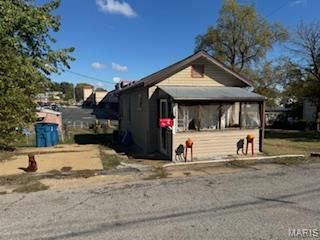 717 Bartolet Avenue, St Louis, MO 63125