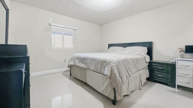 21322 NW 40th Cir Court, Miami Gardens, FL 33055