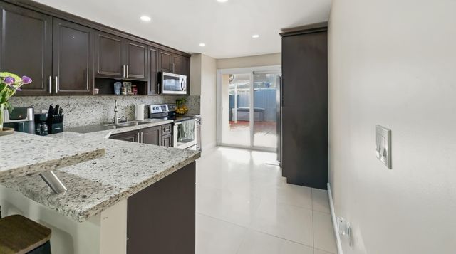 21322 NW 40th Cir Court, Miami Gardens, FL 33055
