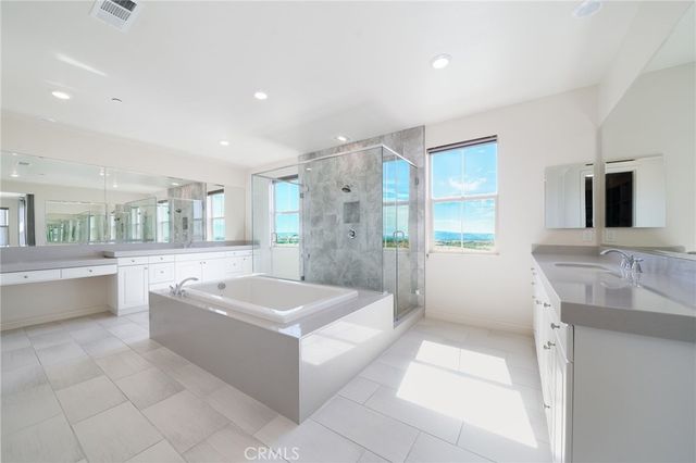 143 Chronology, Irvine, CA 92618