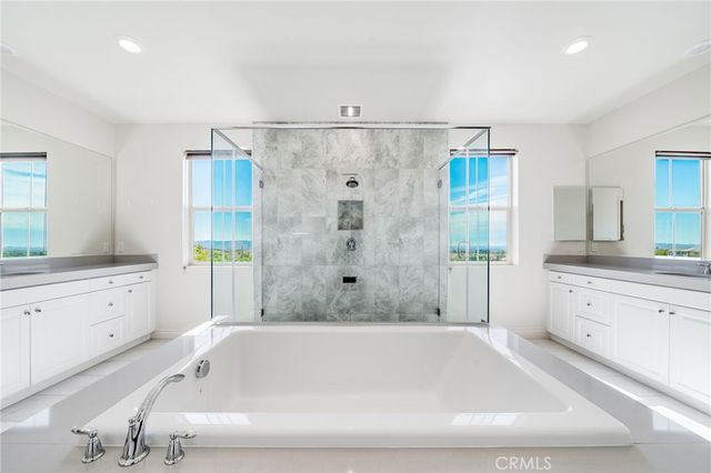 143 Chronology, Irvine, CA 92618