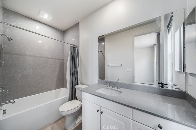 143 Chronology, Irvine, CA 92618