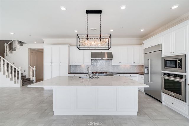 143 Chronology, Irvine, CA 92618