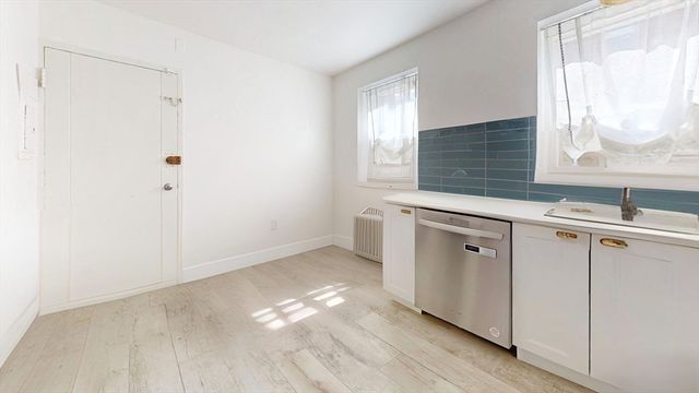 465 Arborway 13, Boston, MA 02130