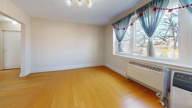 465 Arborway 13, Boston, MA 02130