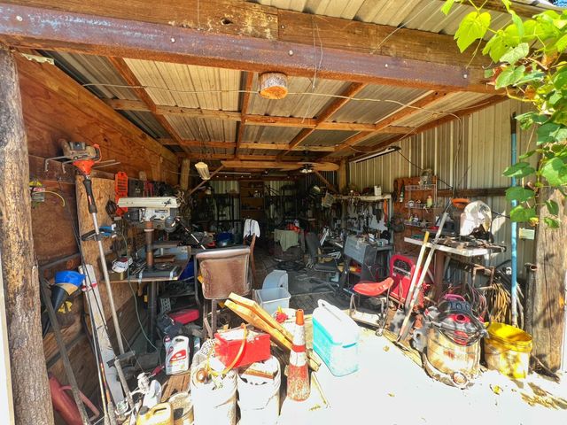 2599 Cr 131, Centerville, TX 75833