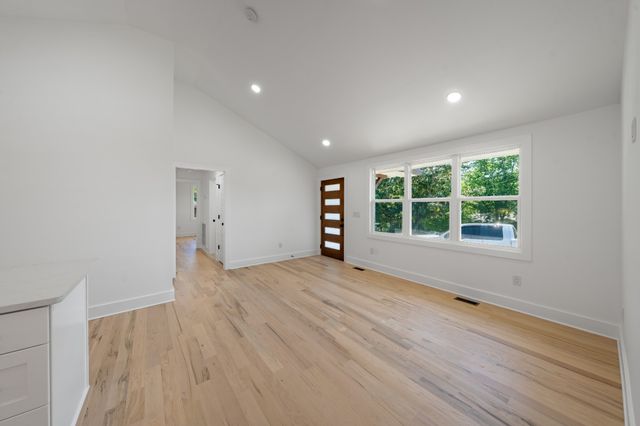 368 Ocala Dr, Nashville, TN 37211