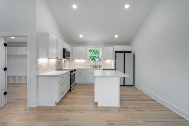 368 Ocala Dr, Nashville, TN 37211