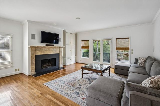 2190 Stephen Long NE Drive, Atlanta, GA 30305