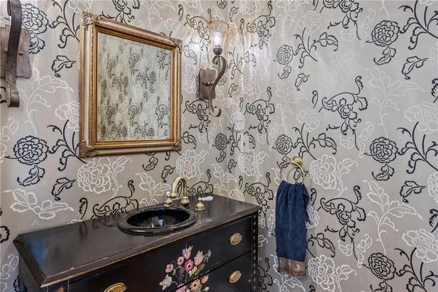 2190 Stephen Long NE Drive, Atlanta, GA 30305