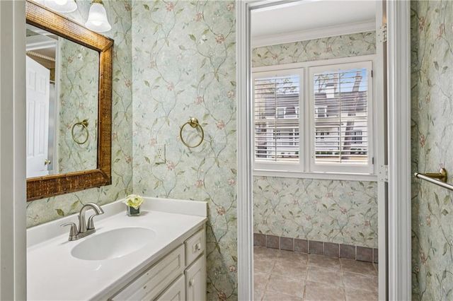 2190 Stephen Long NE Drive, Atlanta, GA 30305