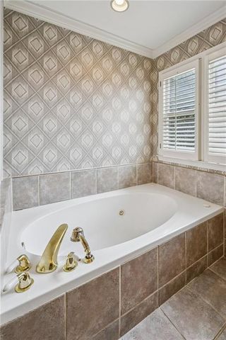 2190 Stephen Long NE Drive, Atlanta, GA 30305