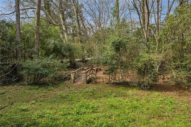 2190 Stephen Long NE Drive, Atlanta, GA 30305