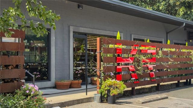 2190 Stephen Long NE Drive, Atlanta, GA 30305