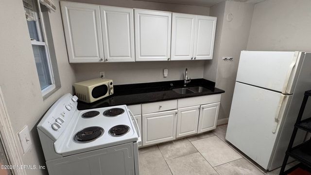 1245 W 30TH Street APT 4, Jacksonville, FL 32209