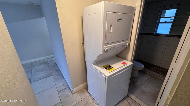 1245 W 30TH Street APT 4, Jacksonville, FL 32209